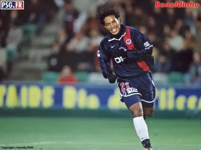 厂足球俱乐 厂足球俱乐