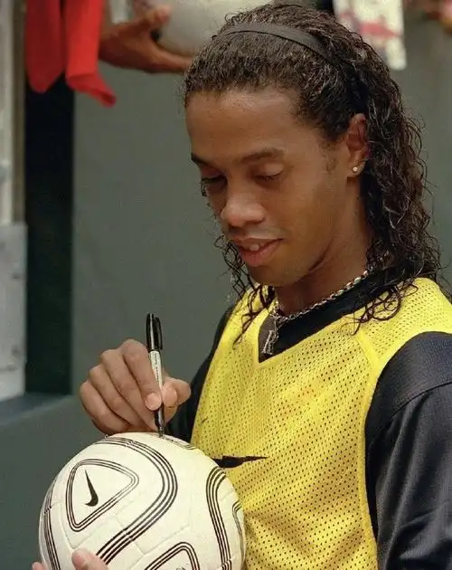 赛场上与强 赛场上与强